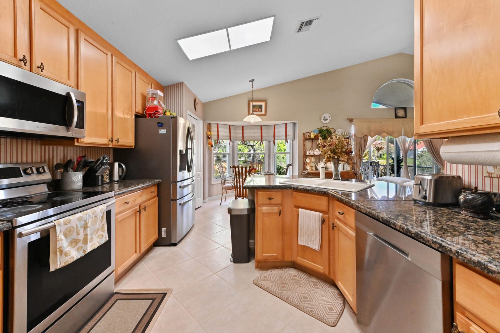 2501 Egret Lake Drive, West Palm Beach, FL 33413 photo 21