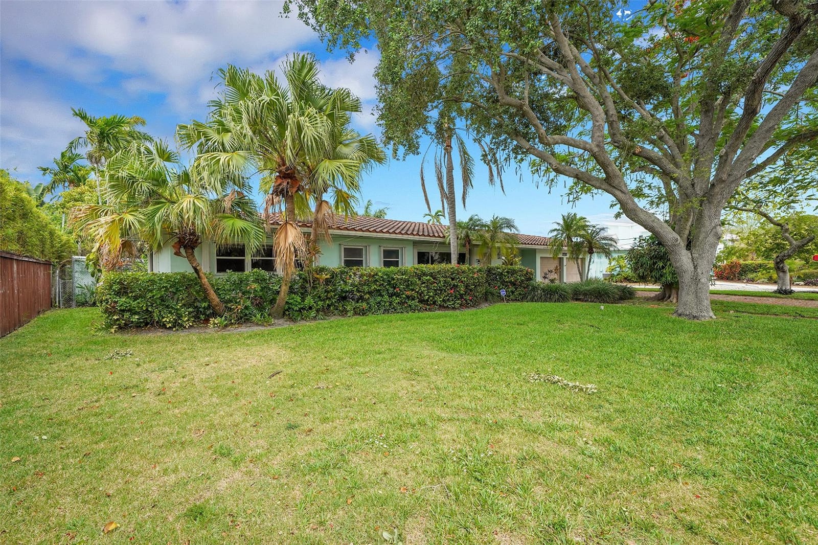 2732 NE 16th Street, Fort Lauderdale, FL 33304