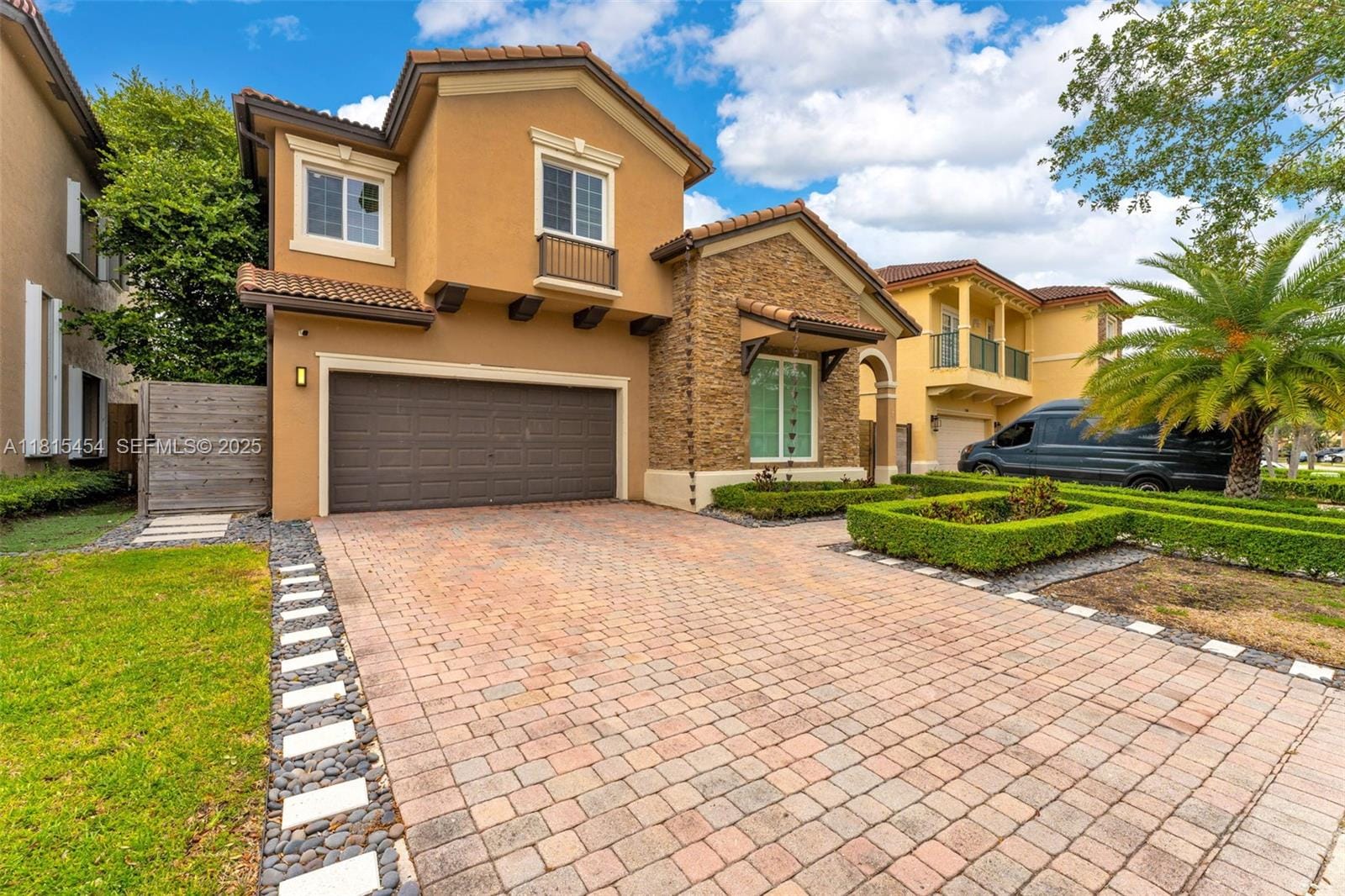 22618 SW 94th Path, Cutler Bay, FL 33190 photo 2