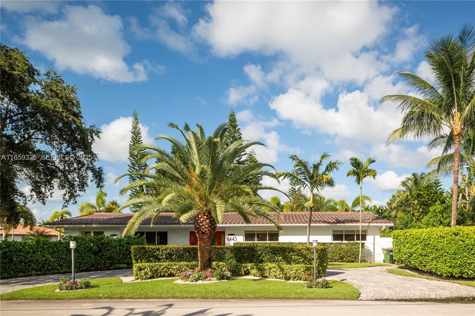 11445 N Bayshore Drive, North Miami, FL 33181 photo 3