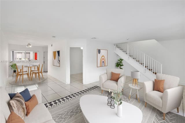 7342 Gary Avenue, sold in Park View Island, Miami Beach, FL