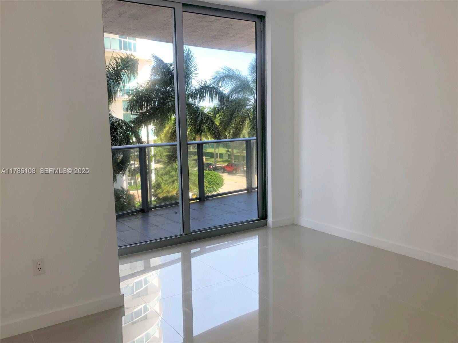 488 NE 18th Street 215, Miami, FL 33132 photo 12