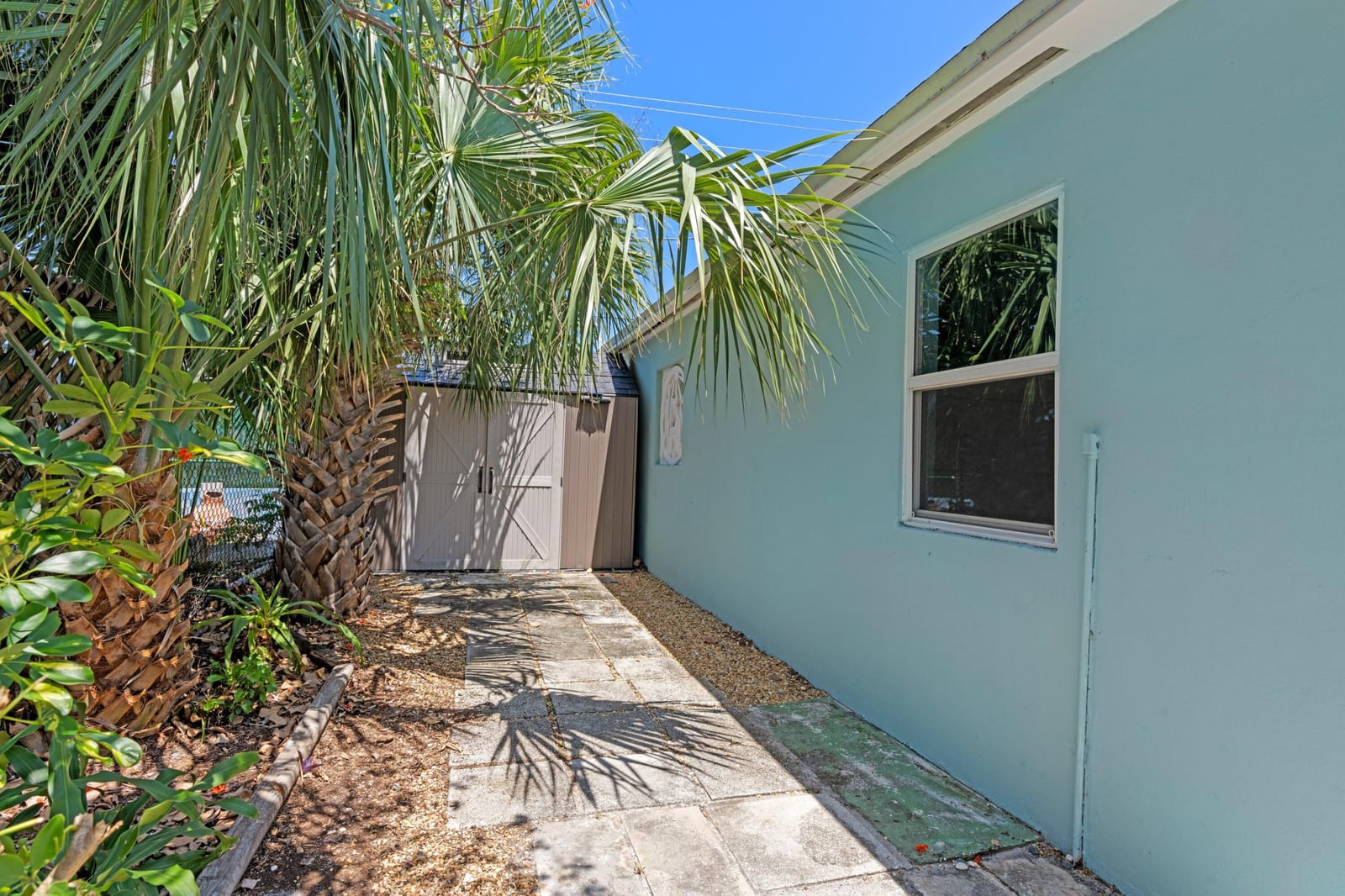 1120 N Palmway, Lake Worth Beach, FL 33460 photo 16