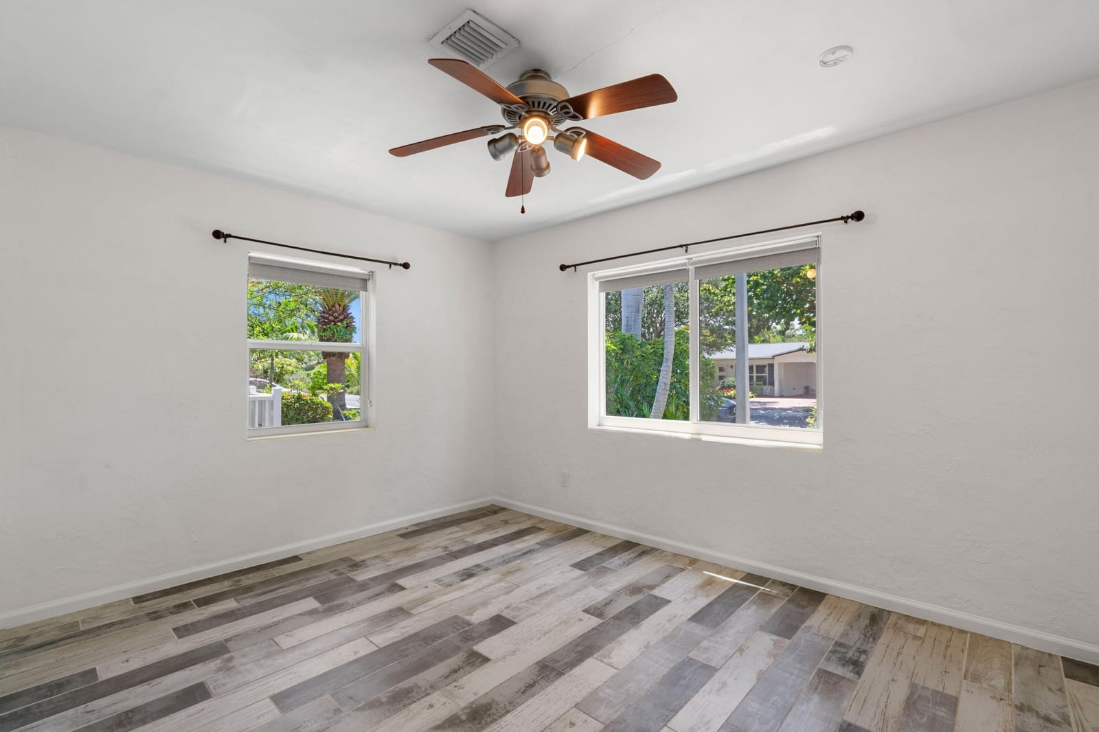 1120 N Palmway — photo 9
