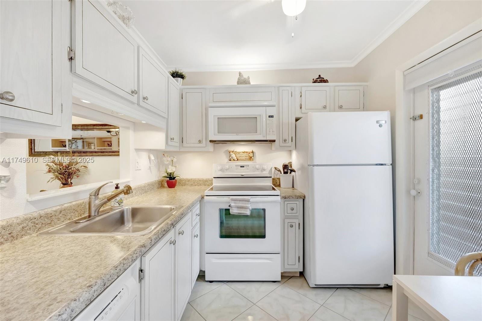 5002 NW 35th Street 210 — photo 6