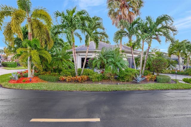 536 N Cortez Drive, sold in Aztec Rv Resort Land Condo, Margate, FL