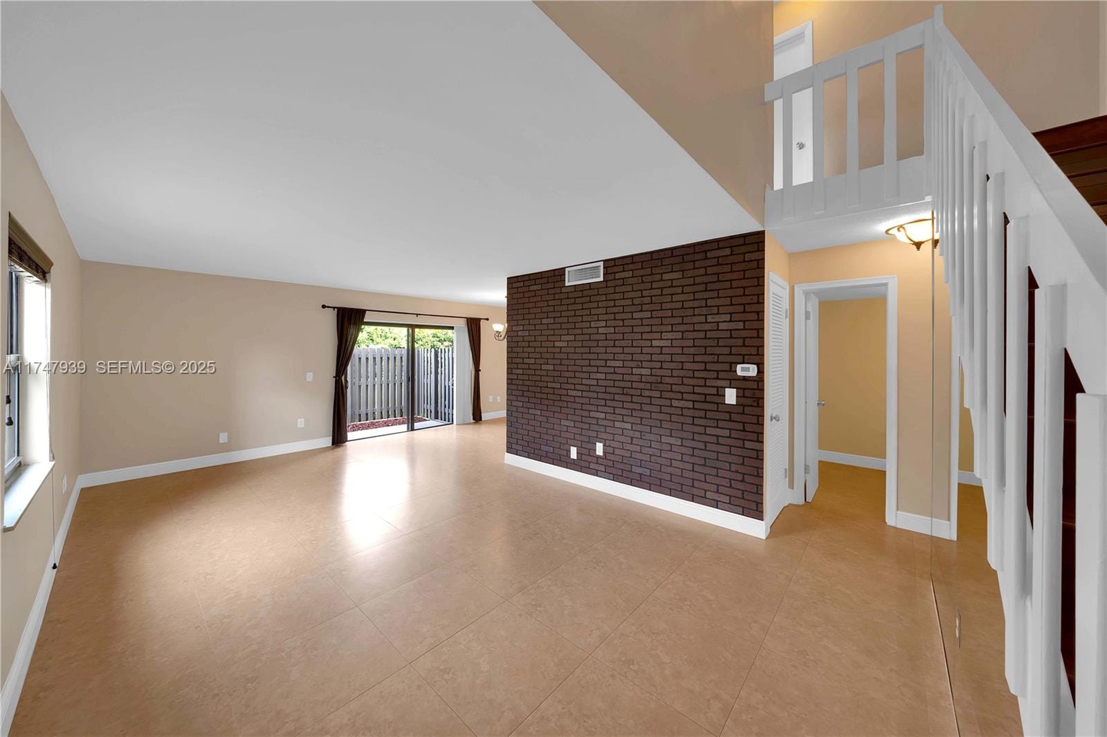 10661 SW 113th Place 94C — photo 5