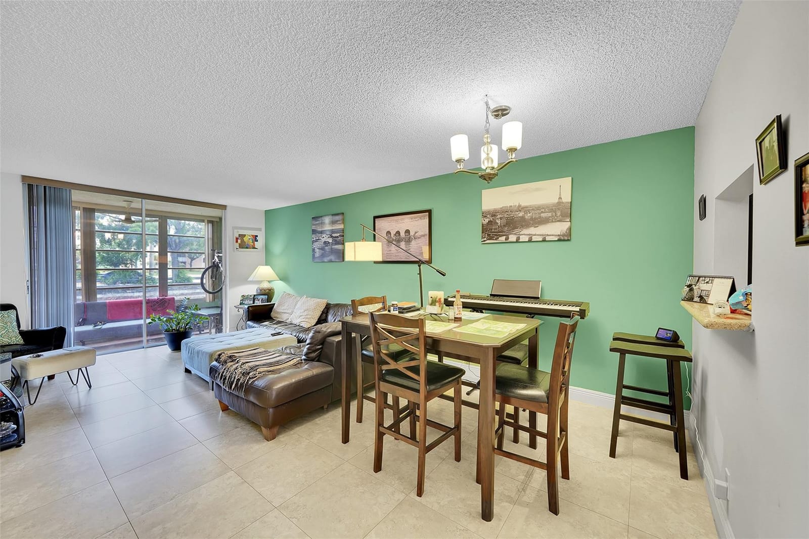 9401 Sunrise Lakes Boulevard 111 — photo 4