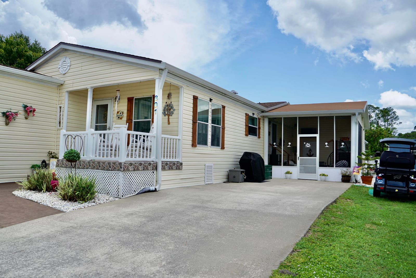 301 Heritage Boulevard — photo 3