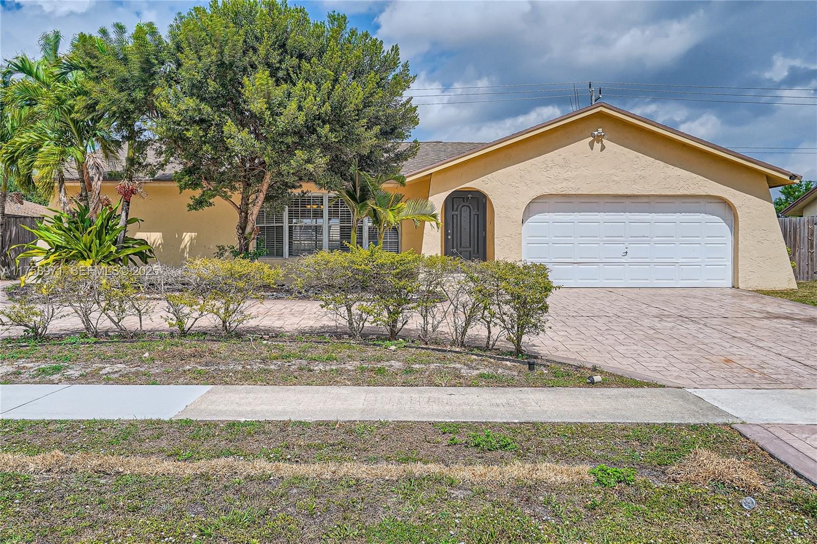 1281 Wyndcliff Drive, Wellington, FL 33414