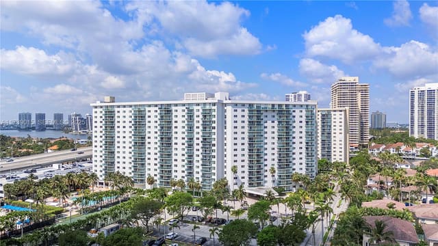 19380 Collins Avenue 1510, Sunny Isles Beach, FL 33160