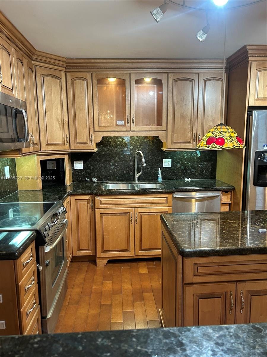 8631 Bridle Path Court — photo 9
