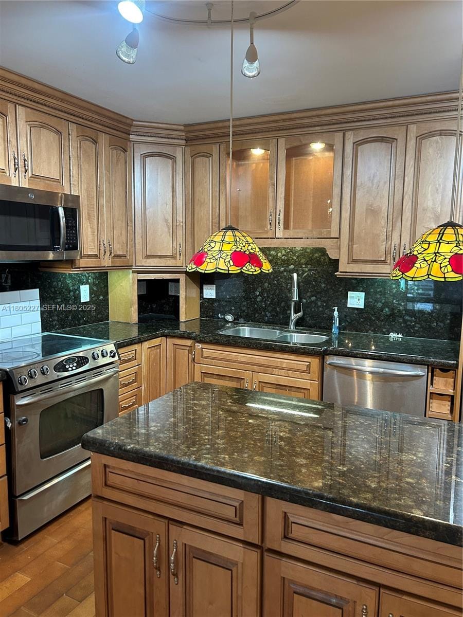 8631 Bridle Path Court — photo 10