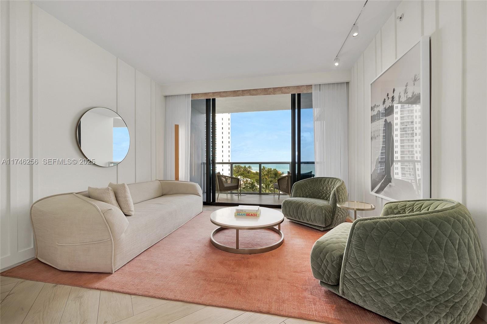 2201 Collins Avenue 625, Miami Beach, FL 33139 photo 2