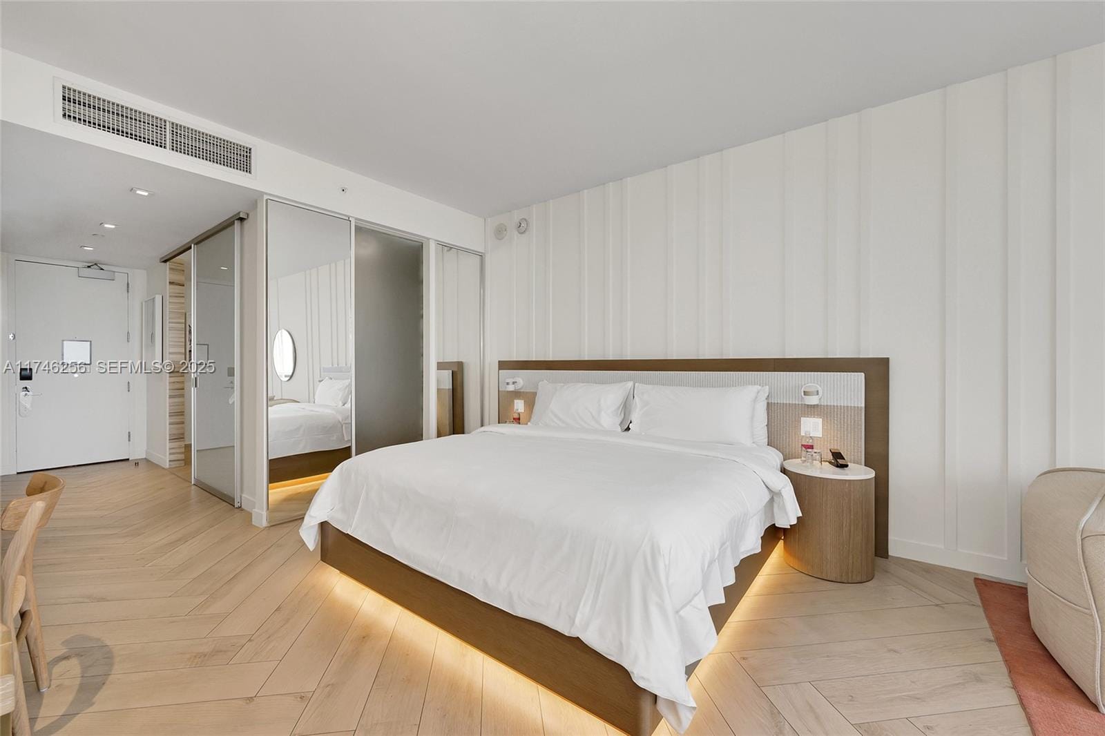 2201 Collins Avenue 625, Miami Beach, FL 33139 photo 10