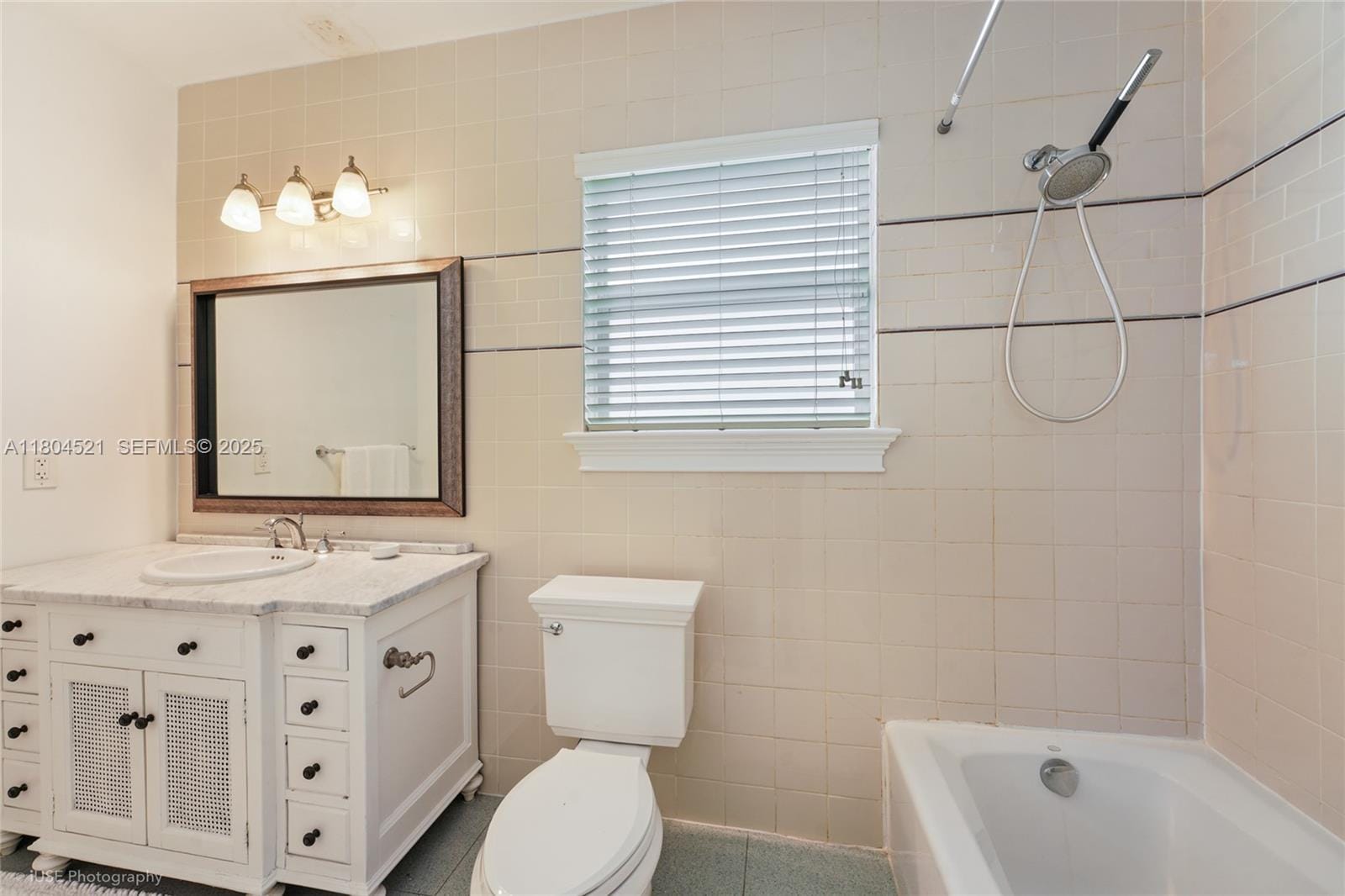 5860 La Gorce Drive, Miami Beach, FL 33140 photo 12