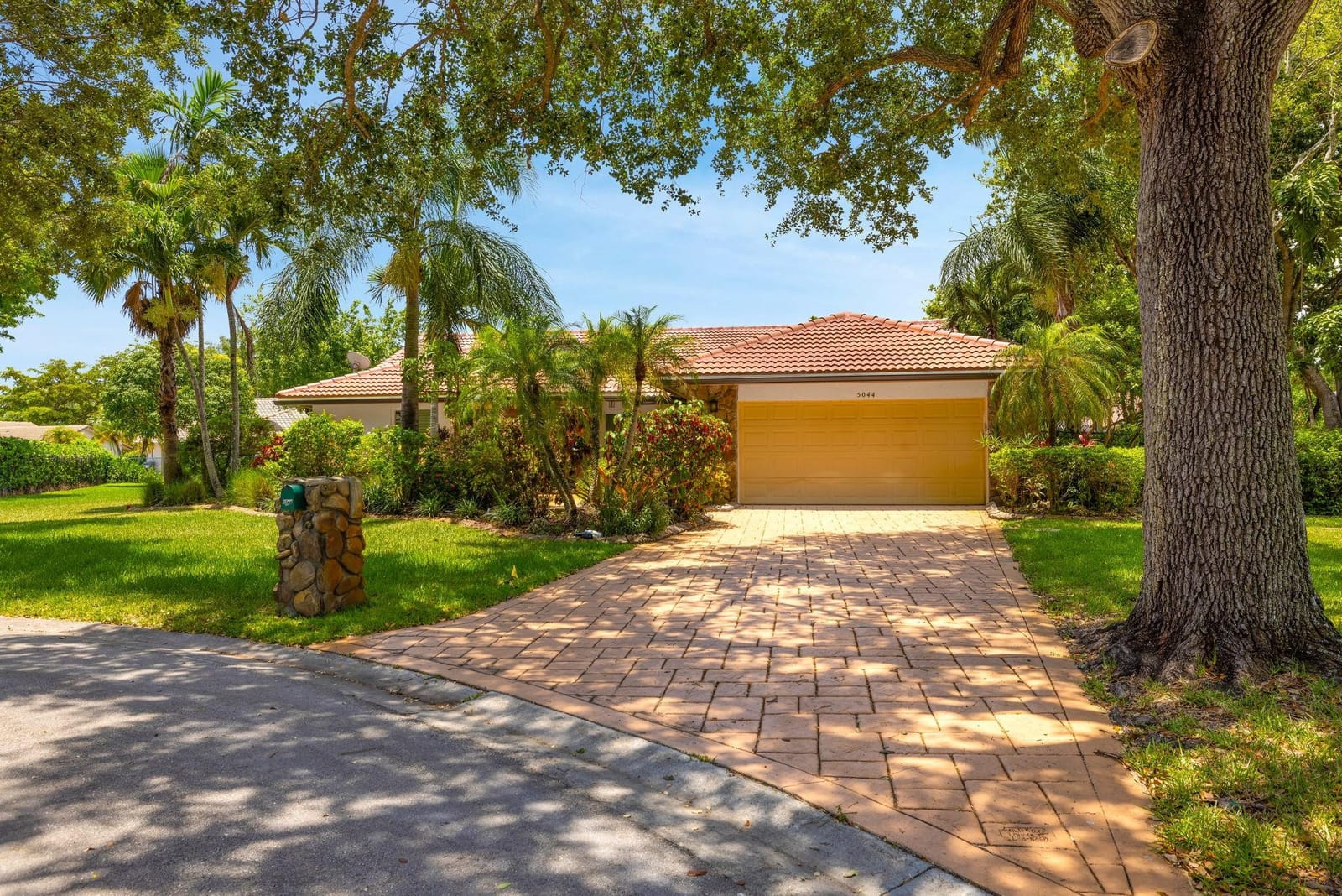 5044 NW 90th Terrace, Coral Springs, FL 33067