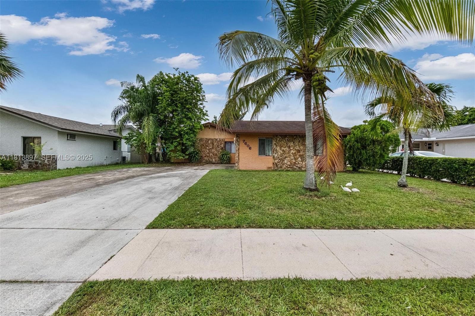 7606 SW 8th Court, North Lauderdale, FL 33068