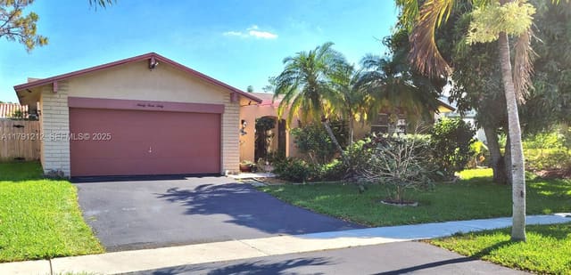 9360 NW 42nd Court, Sunrise, FL 33351