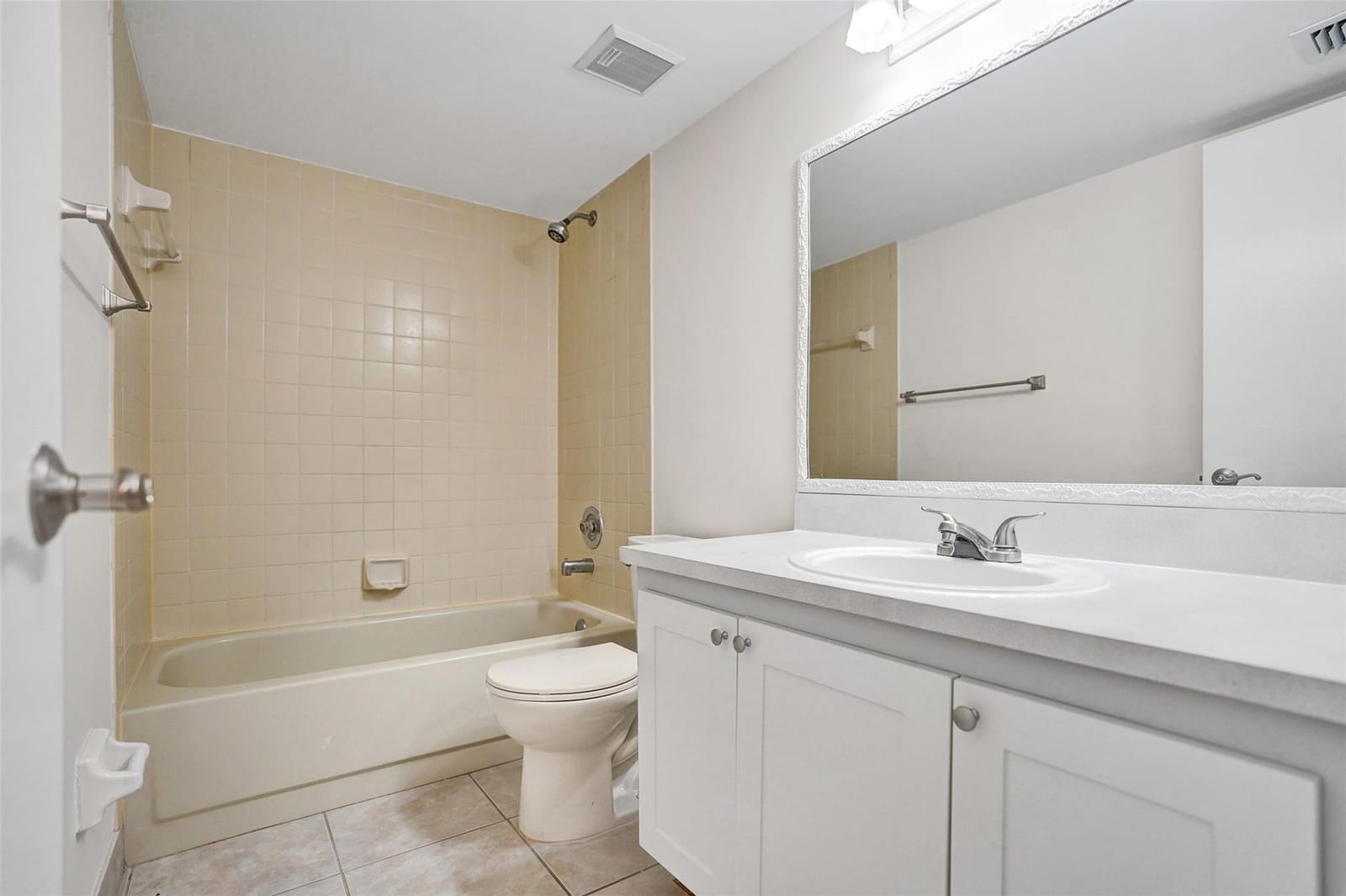 820 Lavers Circle G-105, Delray Beach, FL 33444 photo 25