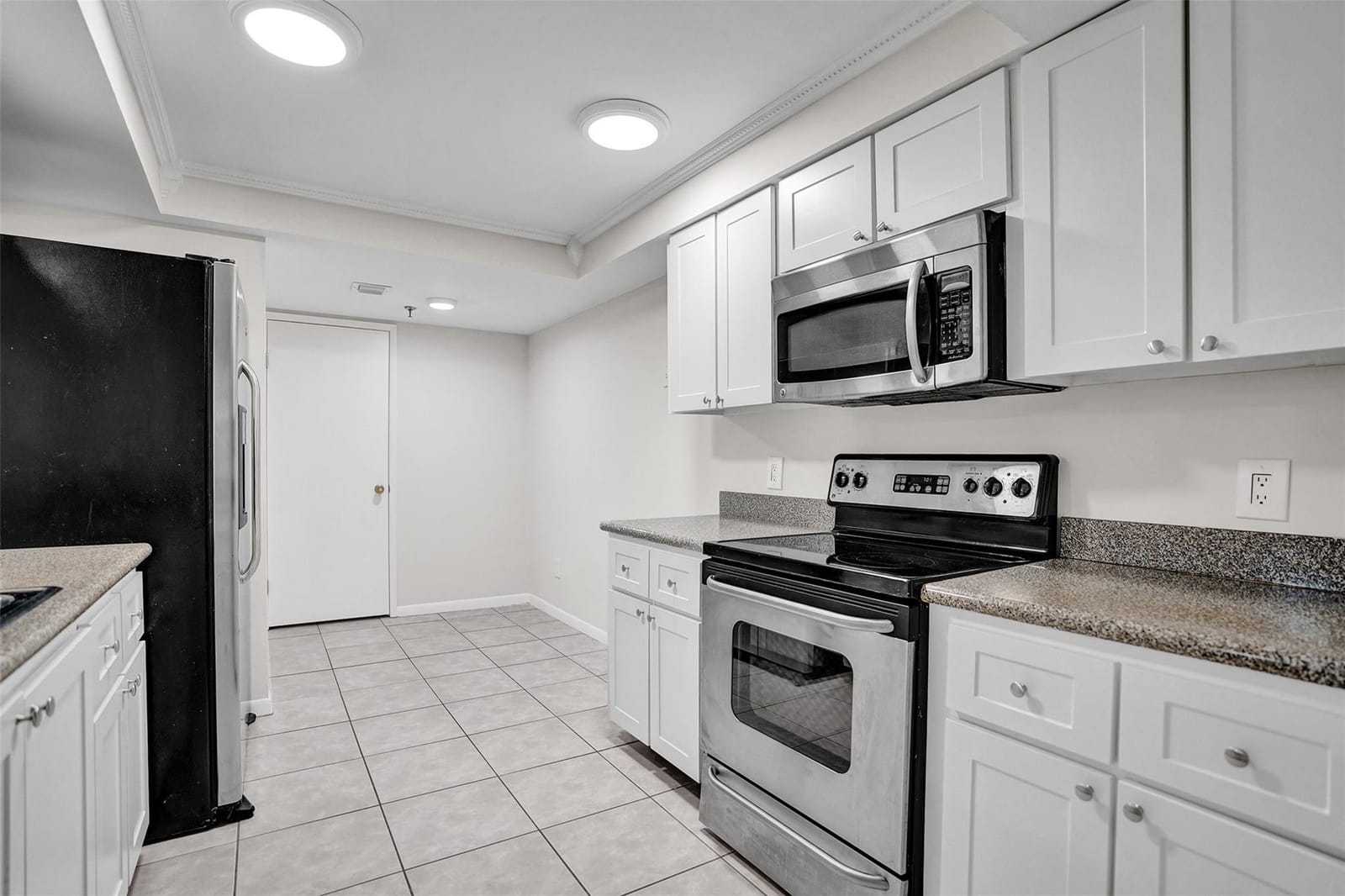 820 Lavers Circle G-105 — photo 10
