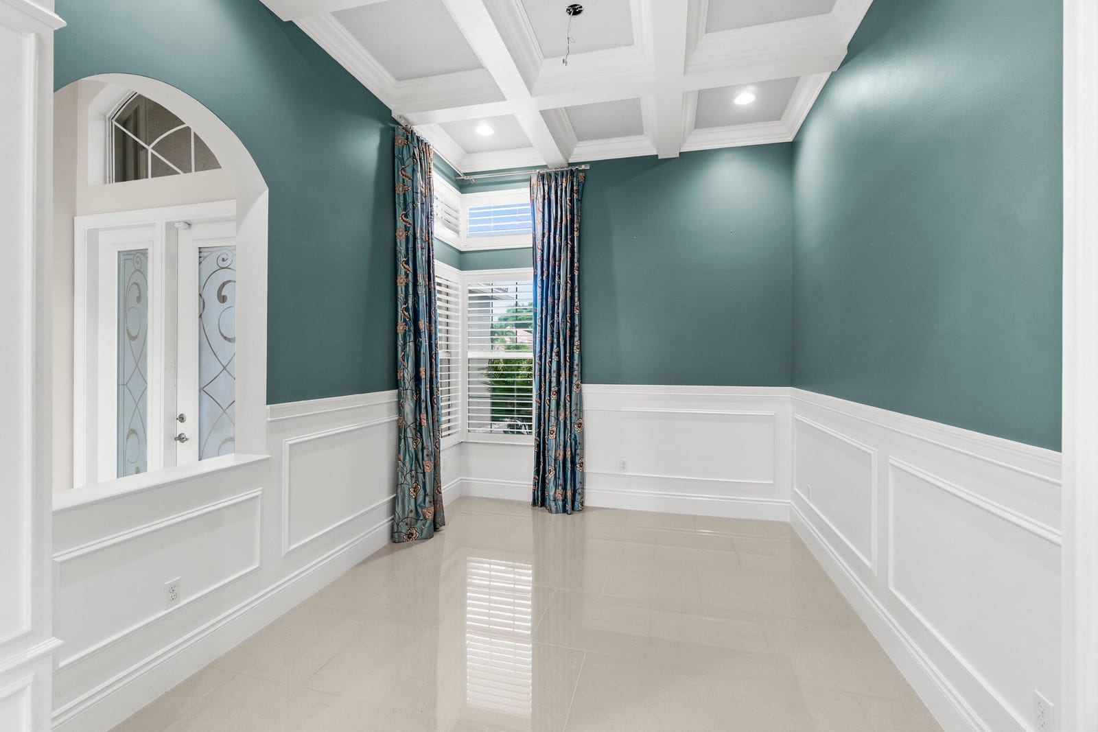 10469 Whitewind Circle — photo 11