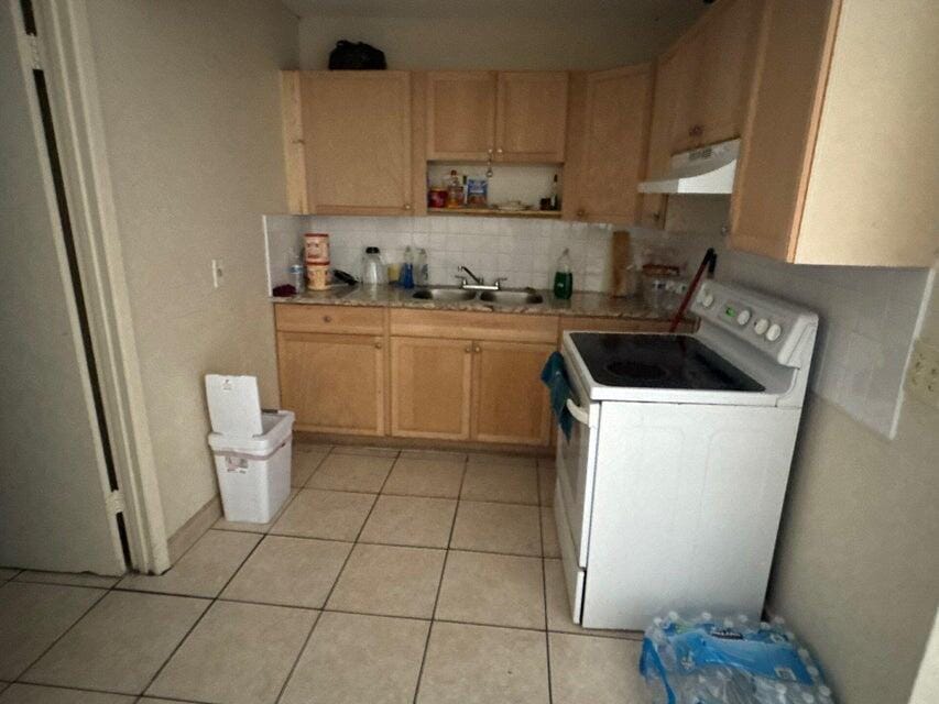 412 S F Street — photo 3