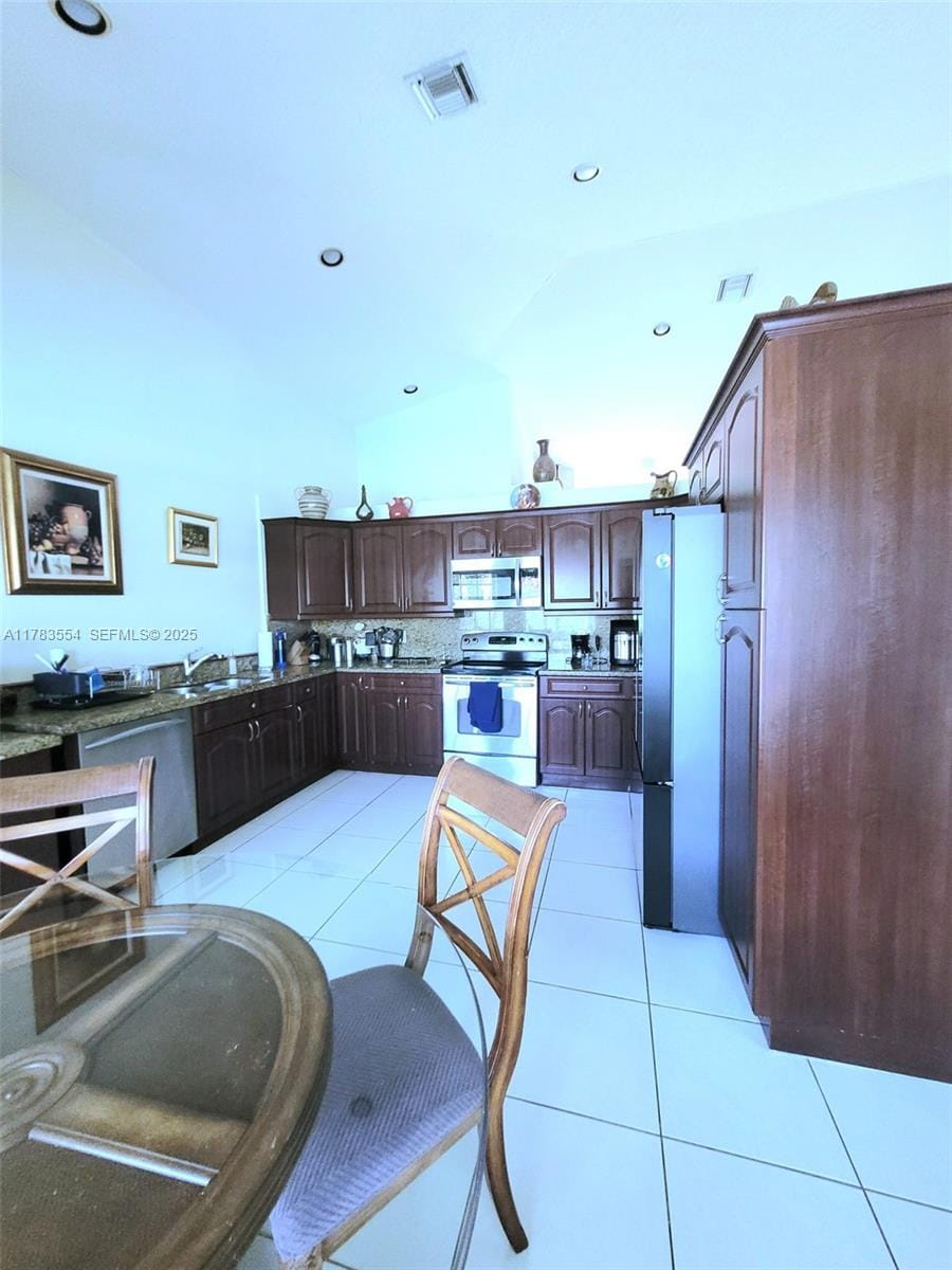 14246 SW 21st Terrace, Miami, FL 33175 photo 6