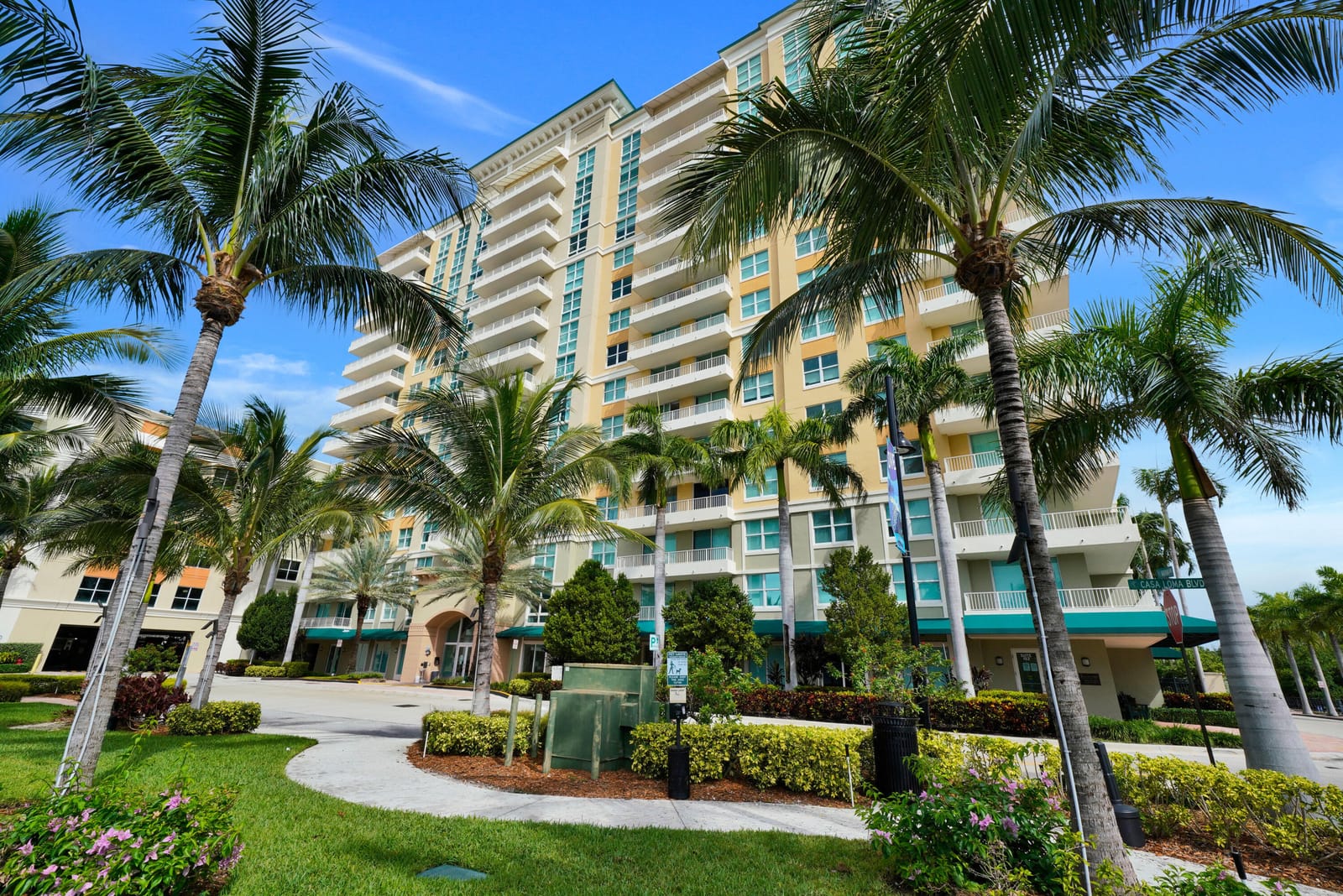 625 Casa Loma Boulevard 409, Boynton Beach, FL 33435 photo 1