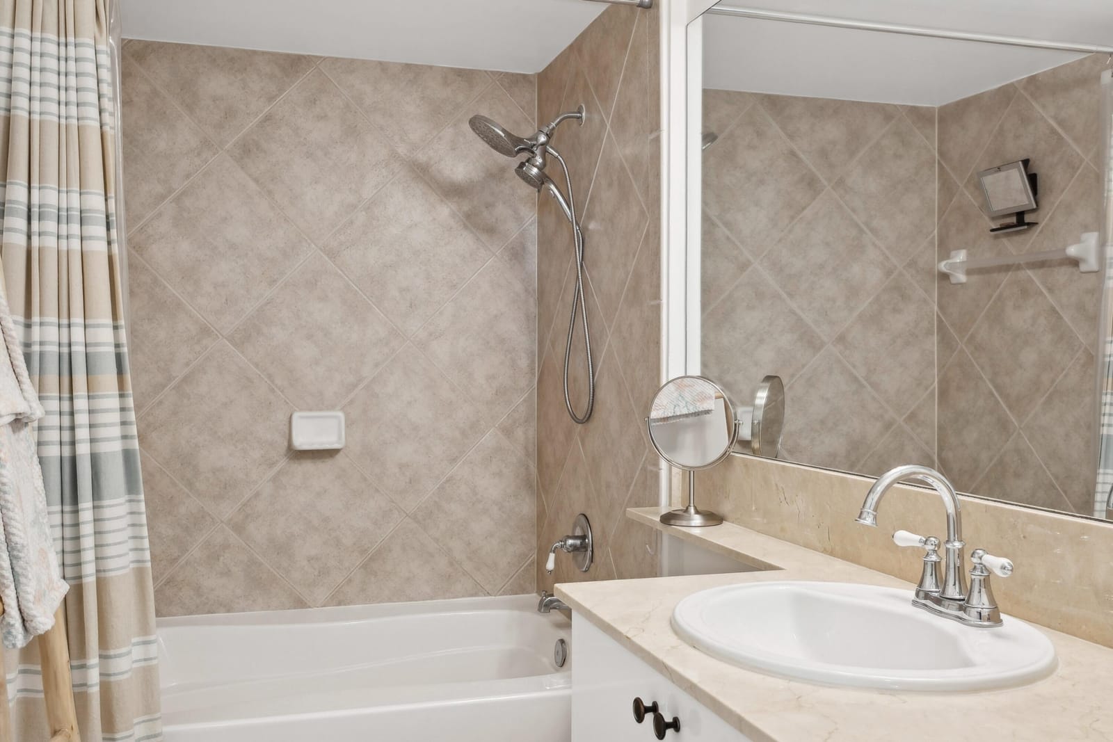 625 Casa Loma Boulevard 409, Boynton Beach, FL 33435 photo 21