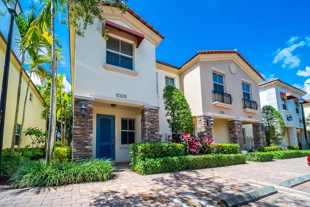 8328 Cocoplum Sound Lane, West Palm Beach, FL 33411
