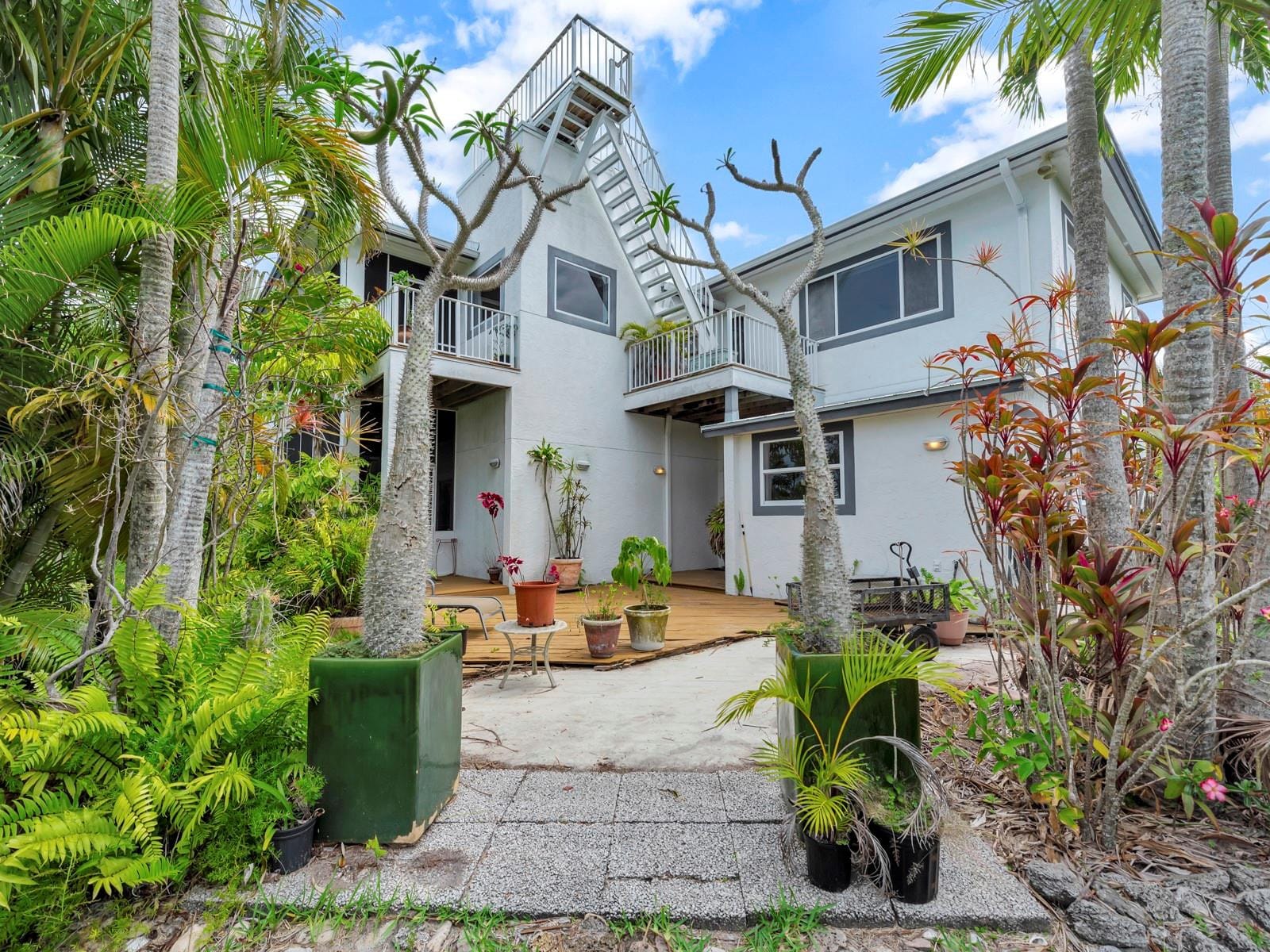 1700 Coconut Drive — photo 7