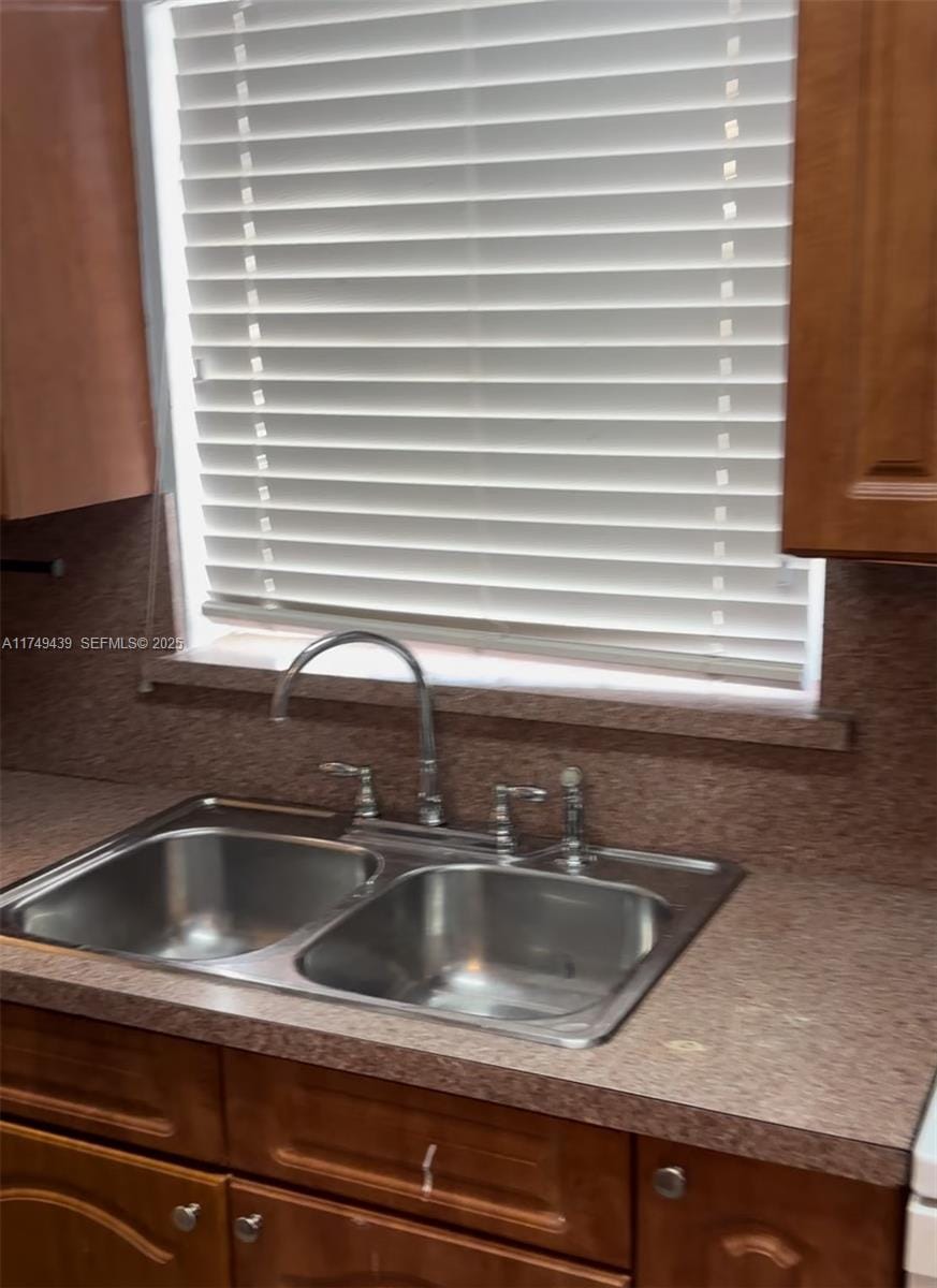 2350 W 53rd Terrace 12, Hialeah, FL 33016 photo 9