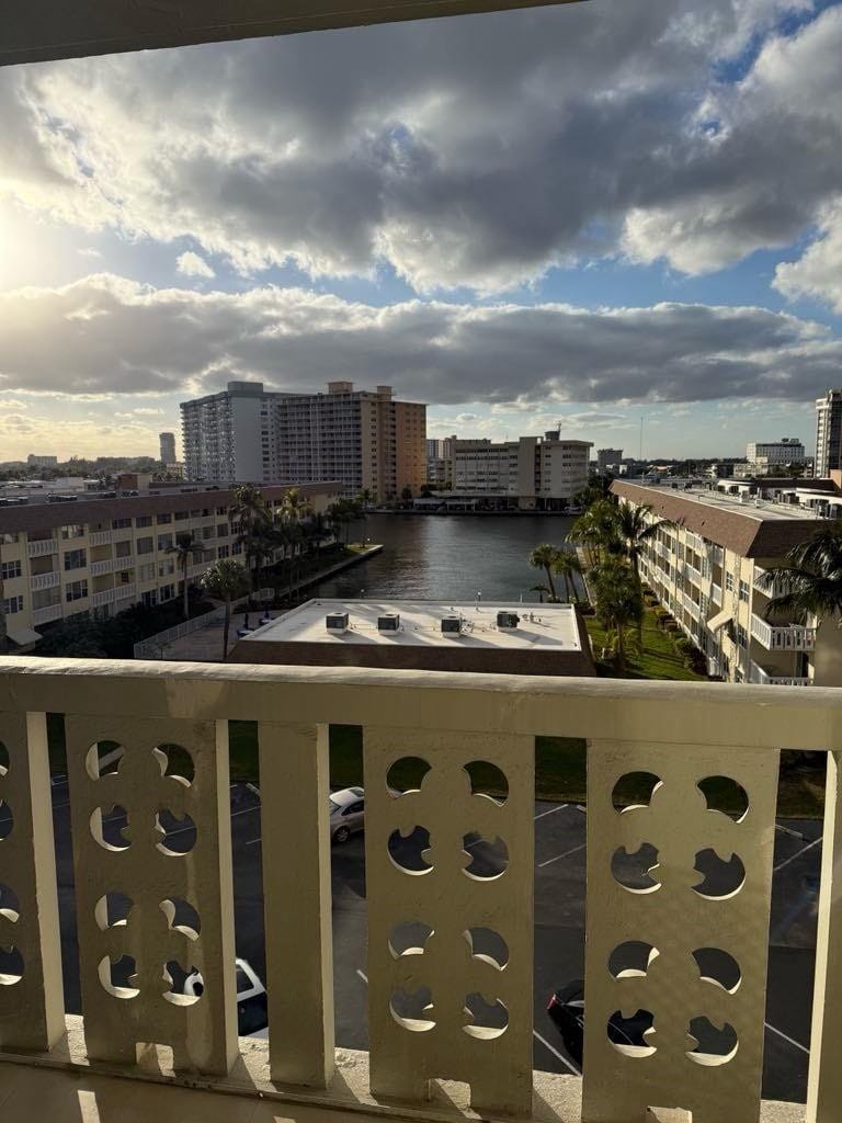 1893 S Ocean Drive 608, Hallandale Beach, FL 33009