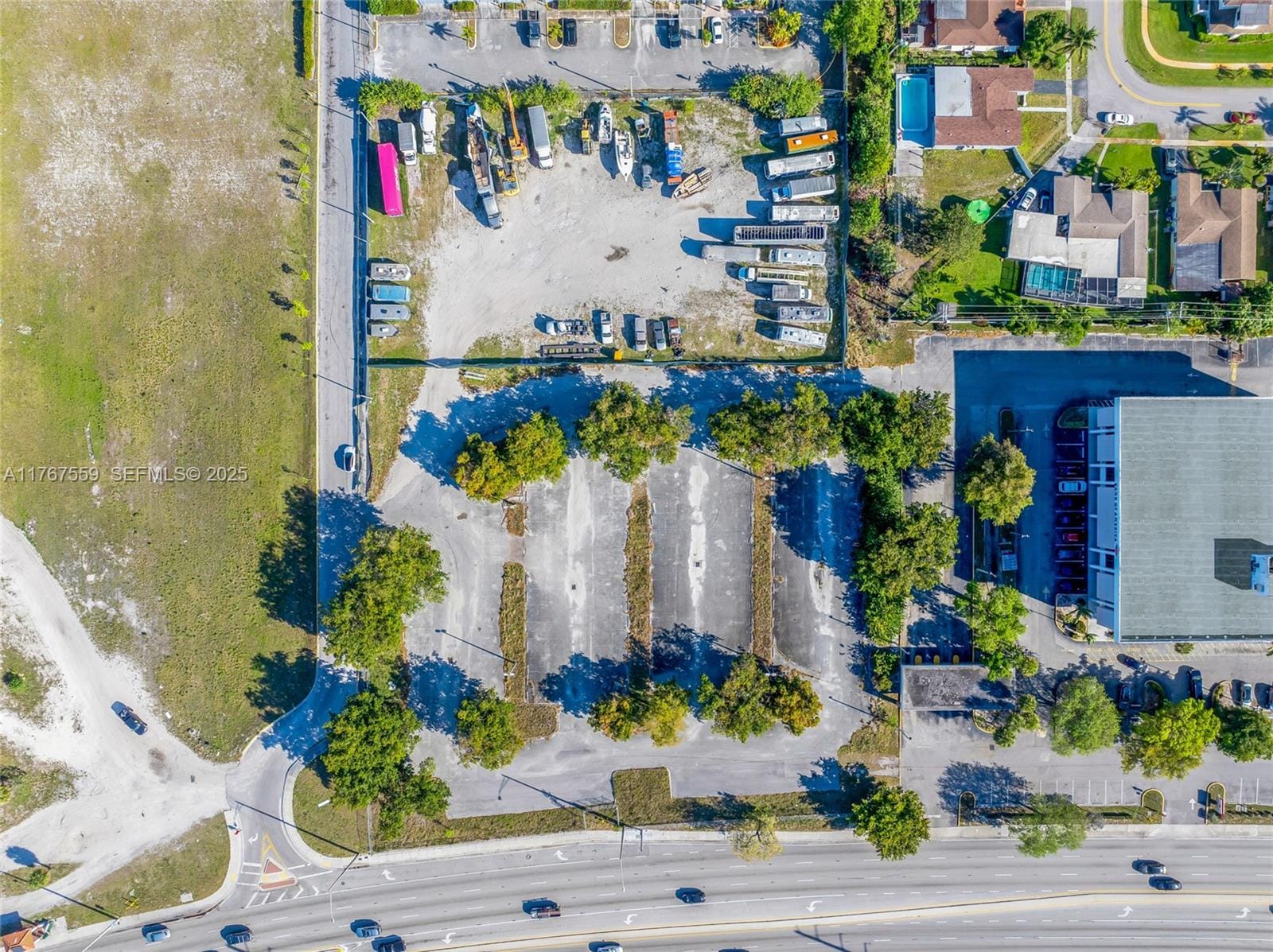 W Oakland Park Boulevard — photo 2