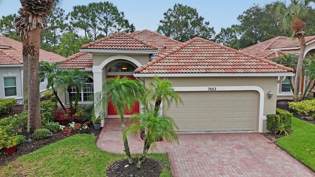 7653 Greenbrier Circle, Port St. Lucie, FL 34986