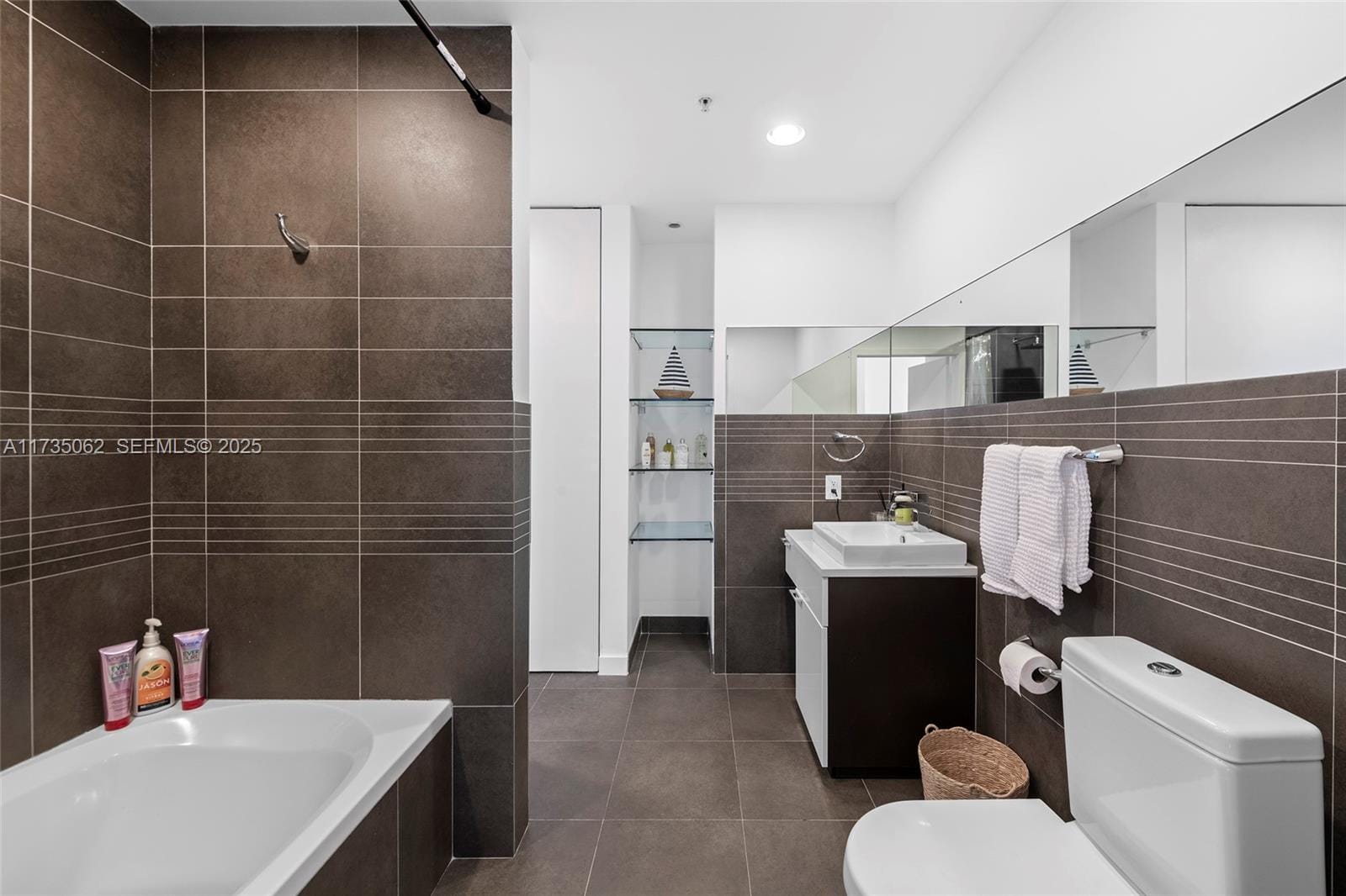 2100 Park Avenue 206, Miami Beach, FL 33139 photo 24