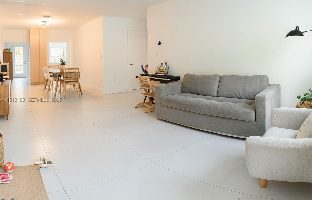 365 NE 87th Street, El Portal, FL 33138 photo 9