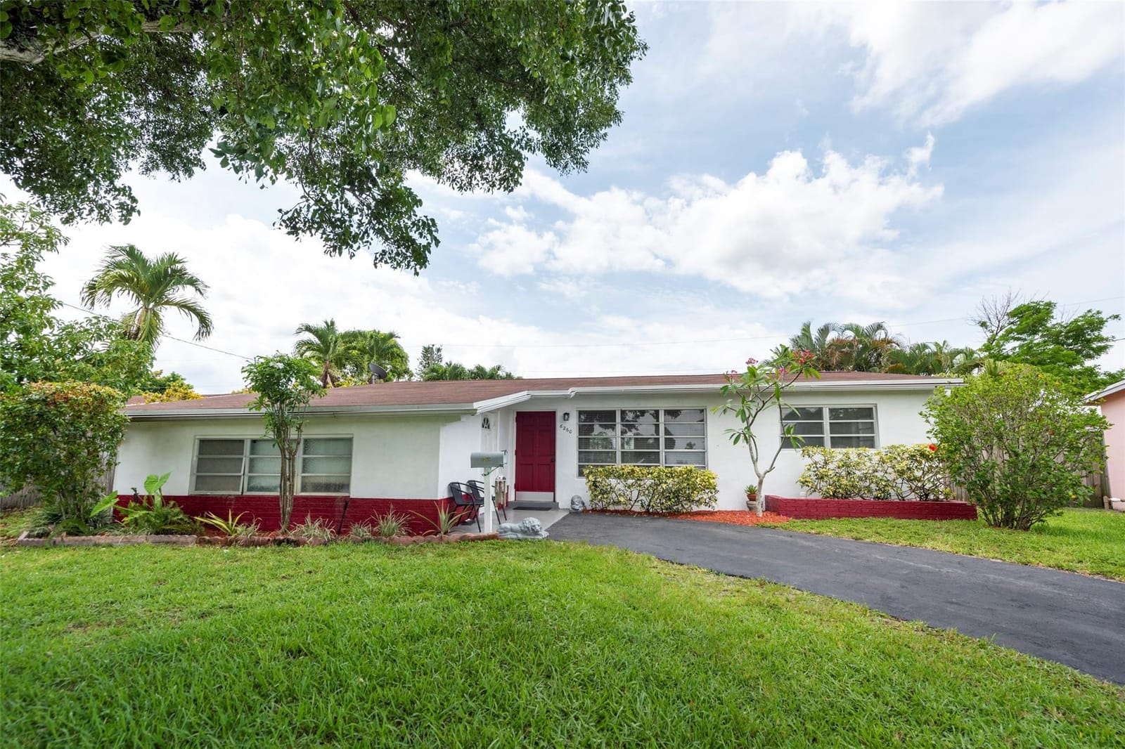 6260 NW 15th Street, Sunrise, FL 33313