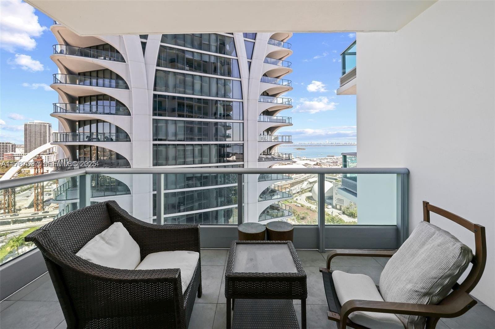 900 Biscayne Boulevard 2410 — photo 2