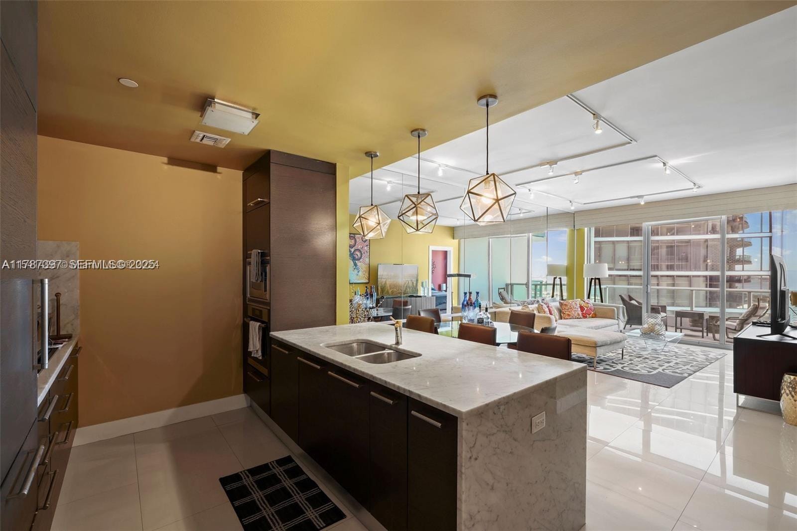 900 Biscayne Boulevard 2410 — photo 3