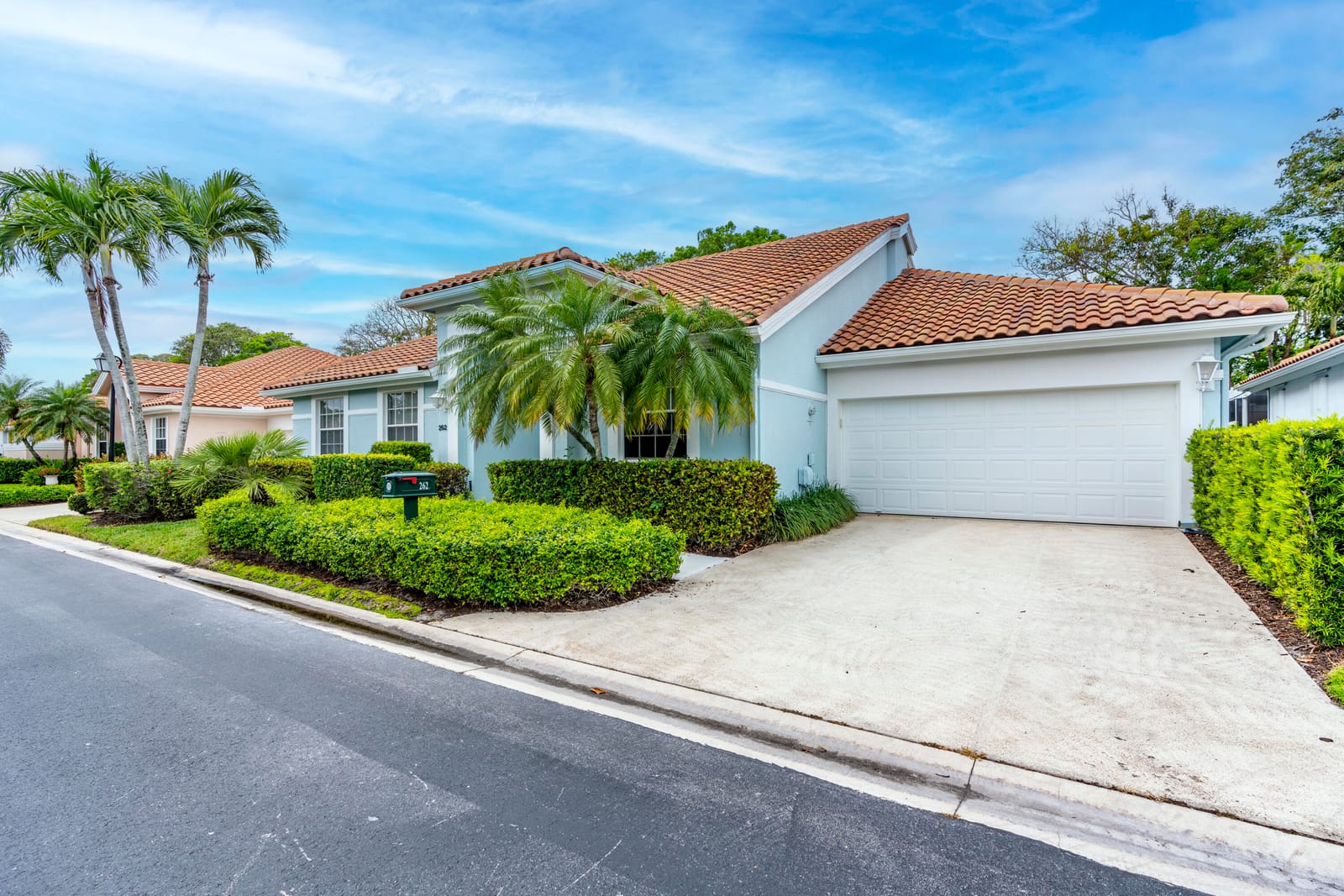 262 Eagleton Estate Boulevard, Palm Beach Gardens, FL 33418 photo 2