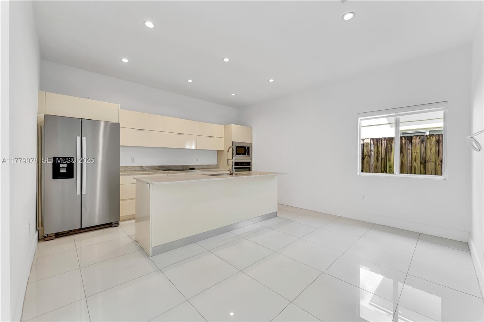548 NE 70th Street, Miami, FL 33138 photo 23