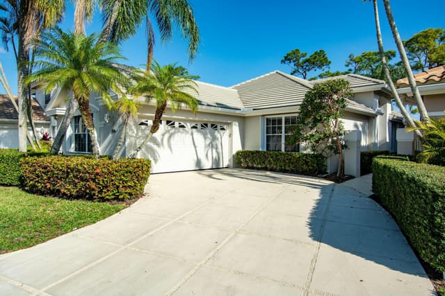 159 Eagleton Court, Palm Beach Gardens, FL 33418