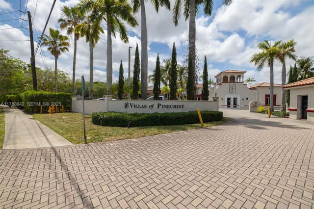 6707 N Kendall Drive 105, Pinecrest, FL 33156