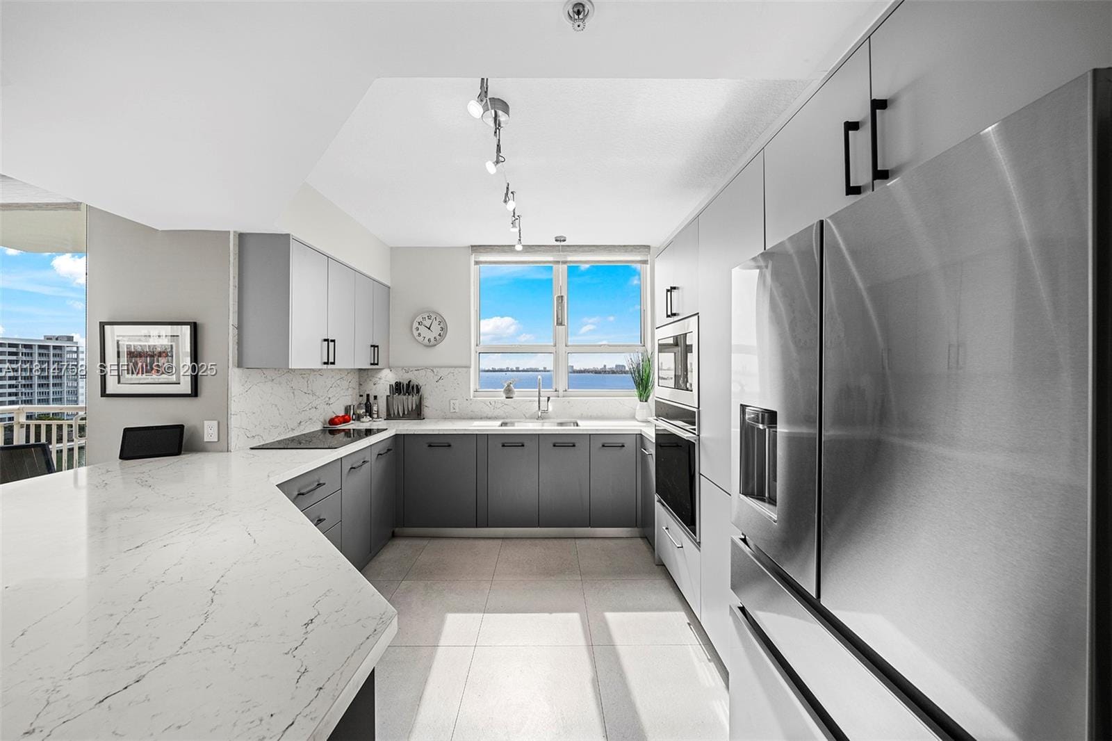 2000 N Bayshore Drive 1011, Miami, FL 33137