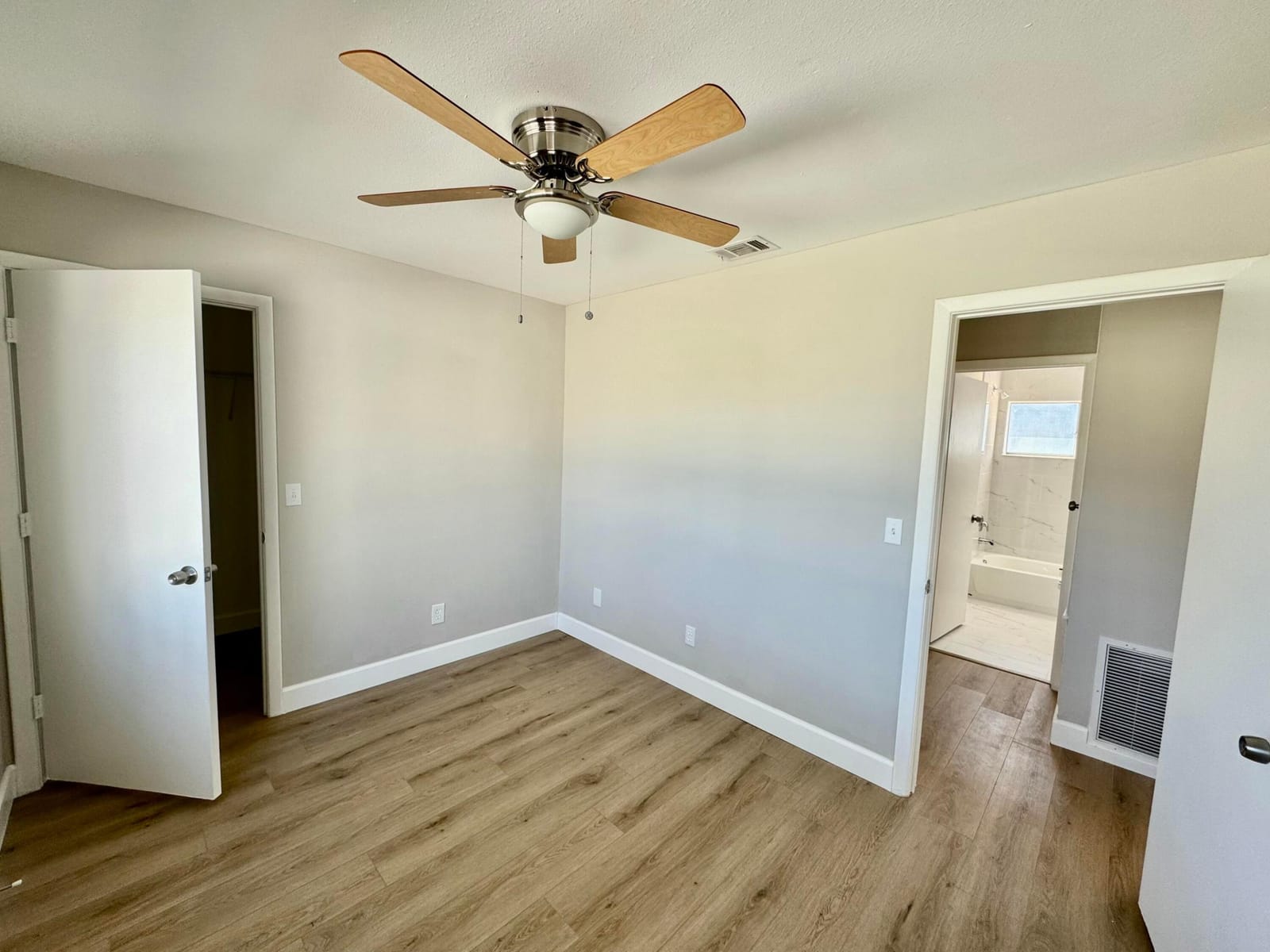2143 4th Court SE, Vero Beach, FL 32962 photo 12