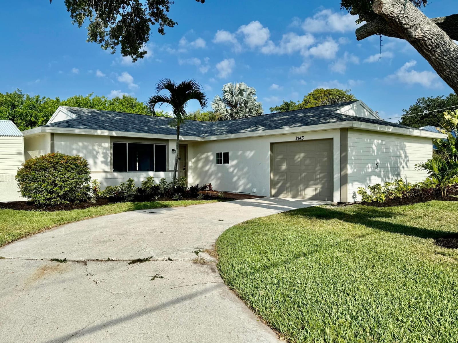2143 4th Court SE, Vero Beach, FL 32962 photo 4