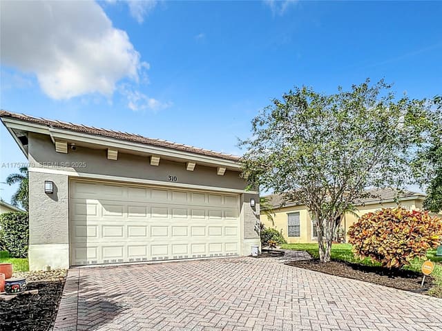 310 SW Tomoka Springs Drive, sold in Lake Forest Pointe, Port St Lucie, FL
