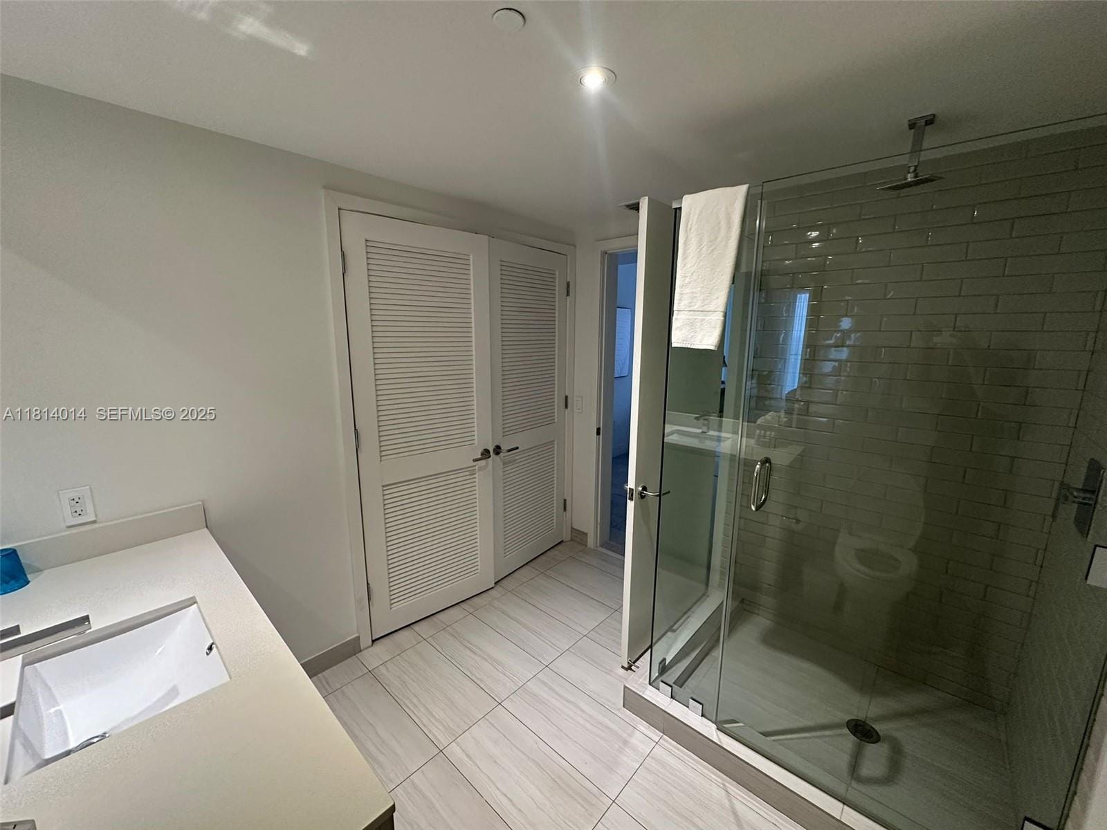 4010 S Ocean Drive R1707 — photo 9